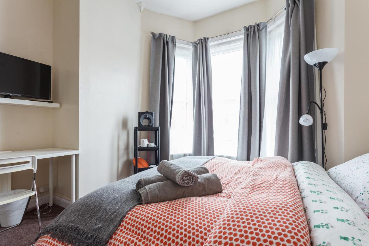 Shirley House 1, Guest House, Self Catering, Self Check In With Smart Locks, Use Of Fully Equipped Kitchen, Walking Distance To Southampton Central, Excellent Transport Links, Ideal For Longer Stays المظهر الخارجي الصورة
