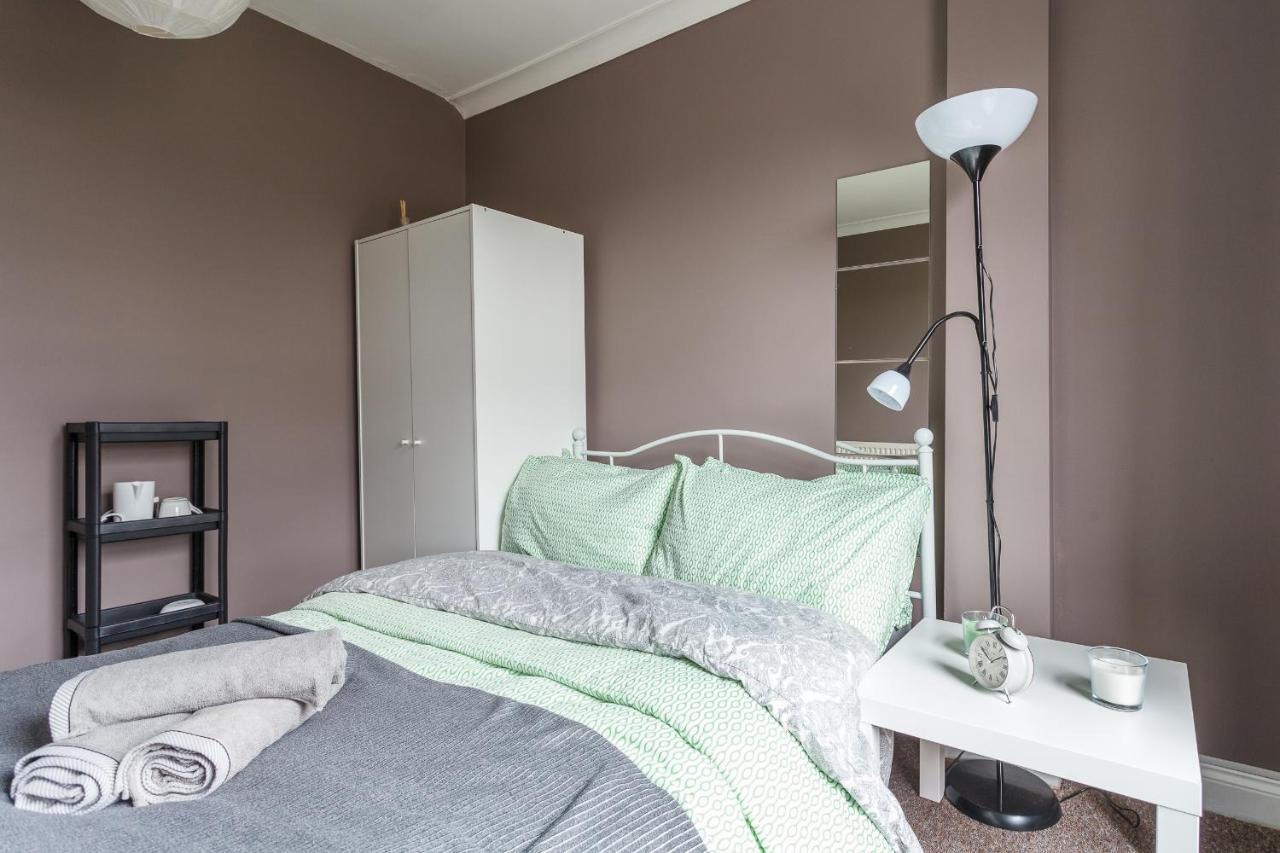 Shirley House 1, Guest House, Self Catering, Self Check In With Smart Locks, Use Of Fully Equipped Kitchen, Walking Distance To Southampton Central, Excellent Transport Links, Ideal For Longer Stays المظهر الخارجي الصورة