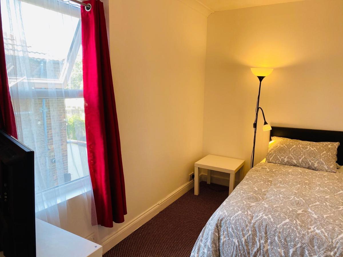 Shirley House 1, Guest House, Self Catering, Self Check In With Smart Locks, Use Of Fully Equipped Kitchen, Walking Distance To Southampton Central, Excellent Transport Links, Ideal For Longer Stays المظهر الخارجي الصورة