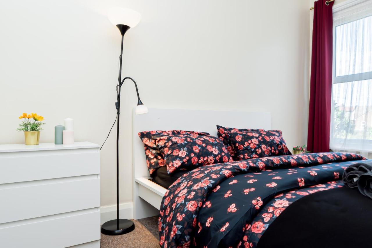 Shirley House 1, Guest House, Self Catering, Self Check In With Smart Locks, Use Of Fully Equipped Kitchen, Walking Distance To Southampton Central, Excellent Transport Links, Ideal For Longer Stays المظهر الخارجي الصورة