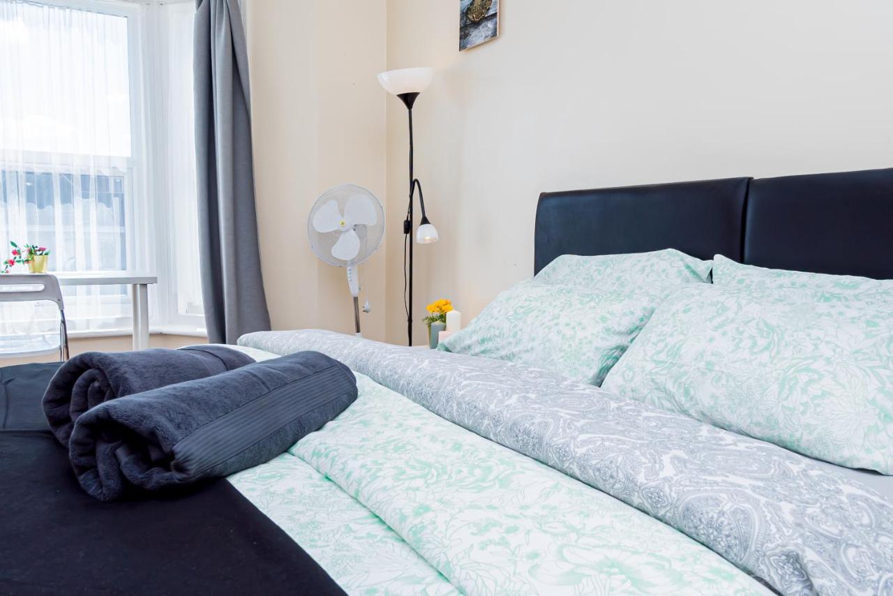 Shirley House 1, Guest House, Self Catering, Self Check In With Smart Locks, Use Of Fully Equipped Kitchen, Walking Distance To Southampton Central, Excellent Transport Links, Ideal For Longer Stays المظهر الخارجي الصورة