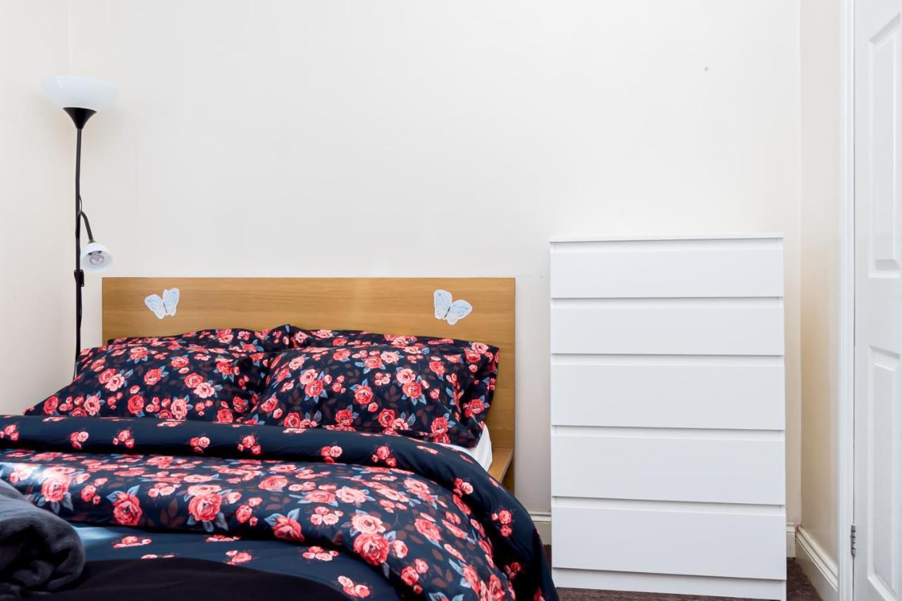 Shirley House 1, Guest House, Self Catering, Self Check In With Smart Locks, Use Of Fully Equipped Kitchen, Walking Distance To Southampton Central, Excellent Transport Links, Ideal For Longer Stays المظهر الخارجي الصورة