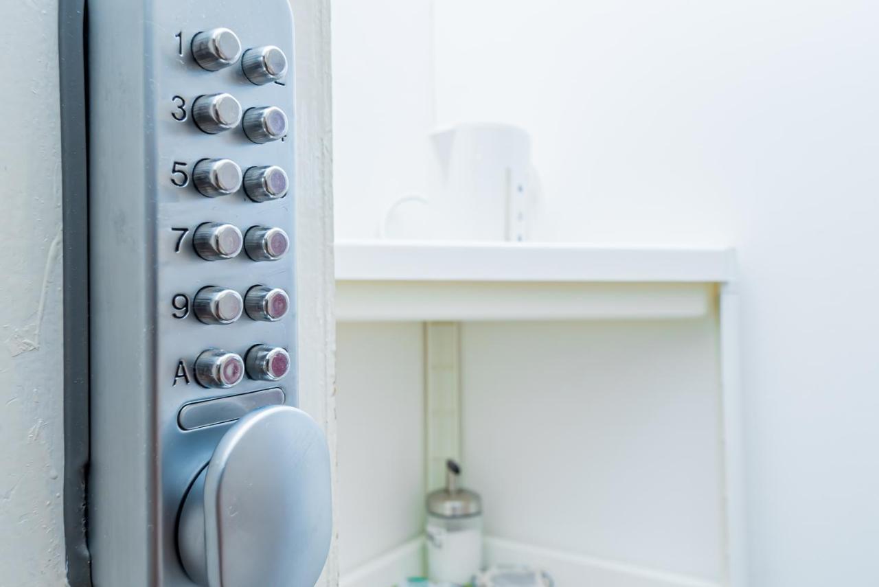 Shirley House 1, Guest House, Self Catering, Self Check In With Smart Locks, Use Of Fully Equipped Kitchen, Walking Distance To Southampton Central, Excellent Transport Links, Ideal For Longer Stays المظهر الخارجي الصورة