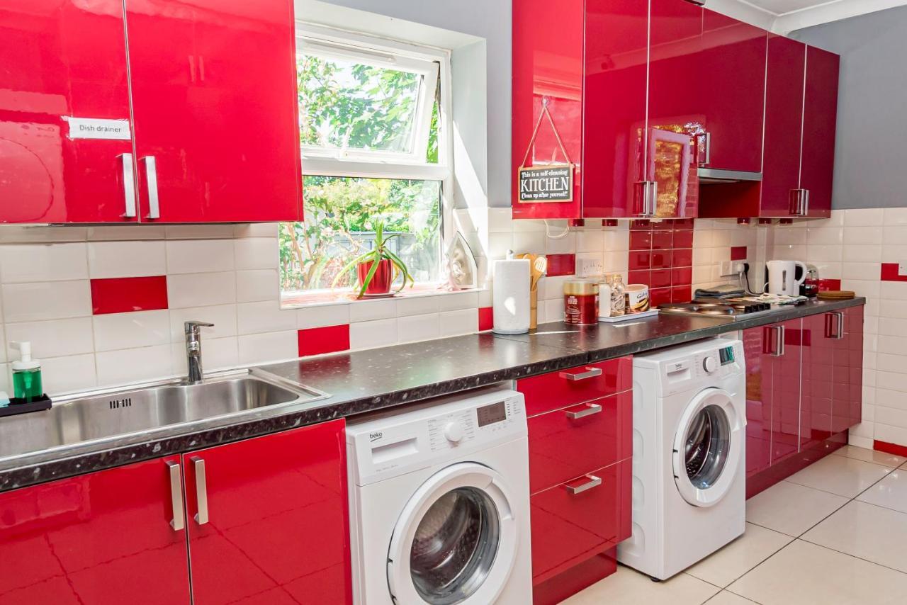 Shirley House 1, Guest House, Self Catering, Self Check In With Smart Locks, Use Of Fully Equipped Kitchen, Walking Distance To Southampton Central, Excellent Transport Links, Ideal For Longer Stays المظهر الخارجي الصورة